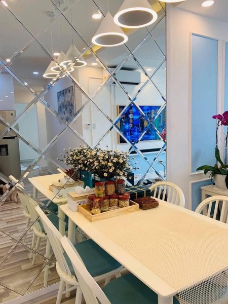 Căn hộ đẹp tại Terra Royal Quận 3, diện tích 72m2, cho thuê 25 triệu/tháng