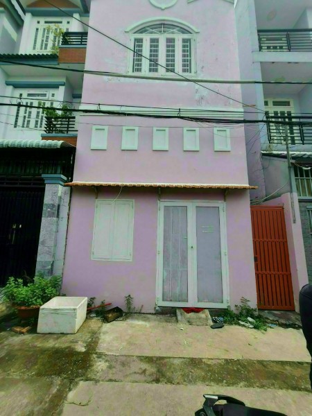 Bán gấp nhà có trọ 4 phòng, hẻm xe hơi, DT 80M2, Đang cho thuê 9 triệu/tháng