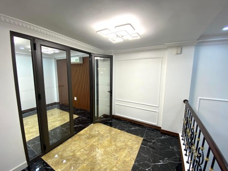 Siêu hiếm nhà Định Công Hạ ô tô tránh kinh doanh đỉnh giá 5 tỷ, sổ sẵn