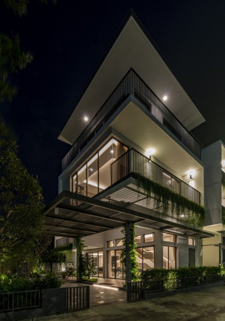 Đẳng cấp Kim Cương gia chủ sở hữu The Standard giá tốt đầu tư sinh lời