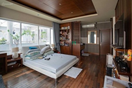 Bán nhà hẻm 4M Lê Đại Hành, P.13, Quận 11 xung quanh đầy đủ tiện ích giá tốt