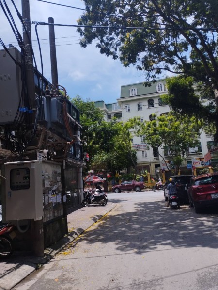 Bán nhà mặt ngõ kin doanh, thông ô tô, lô góc 61m giá 7.9 tỷ thương lượng