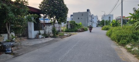 Bán lô đất 94m2 ngang 5m đường nhựa 10m giá 1.6 tỷ rất gần trung tâm hành huyện AN DƯƠNG