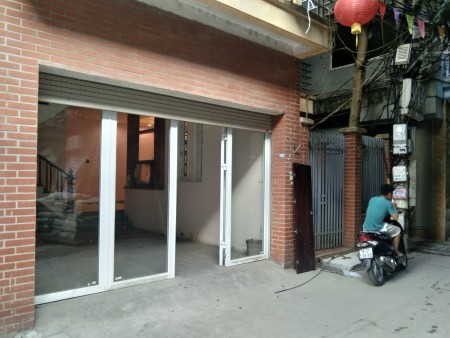 Chính chủ bán nhà phố Nguyễn Khánh Toàn ô tô đỗ cửa lô góc dt 60m2 5 tầng giá 9.5 tỷ