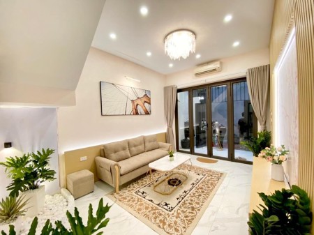 Ngay Nguyễn Trãi, ngã tư Sở giá nhỉnh 4 tỷ, vị trí đắc địa ngõ Ba Gác, 70m ra phố