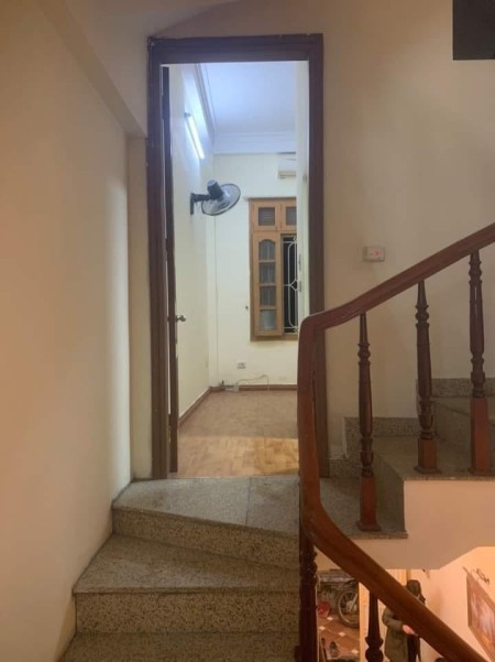 Chỉ 3.1 tỷ có ngay nhà Nguyễn Đức Cảnh, Hoàng Mai 27m2 x 3 tầng, MT 3m.