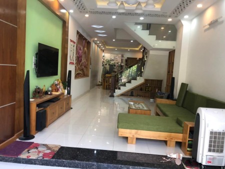 Nhà mặt tiền đường 2C, Phạm Hữu Lầu, Quận 7, DT 72m² x 5 tầng, giá chỉ 10.8 tỷ LH 0904377409