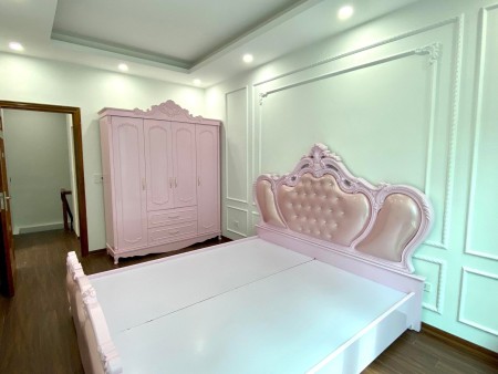 Nhà hiếm pháo đài Láng cách phố 10m, DT 55m², giá nhỉnh 5 tỷ đồng