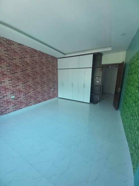 Bán nhà đẹp Trần Phú, kinh doanh ô tô tránh vèo vèo, 35m giá bán 5.5 tỷ