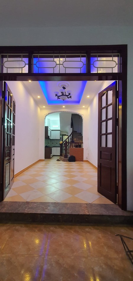 Bán nhà đẹp 2 mặt thoáng vào ở luôn, ngõ thông rộng 5 tầng khép kín
