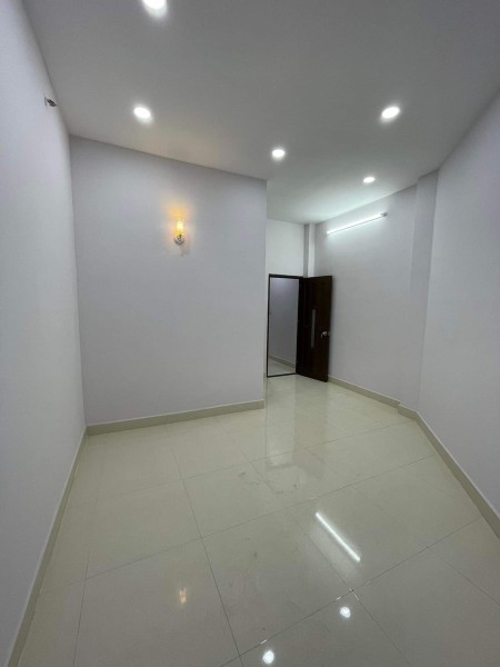 Nhà sát mặt tiền Nguyễn Văn Yến, Tân Thới Hòa, Tân Phú, DT 52m², nhỉnh giá 7 tỷ đồng
