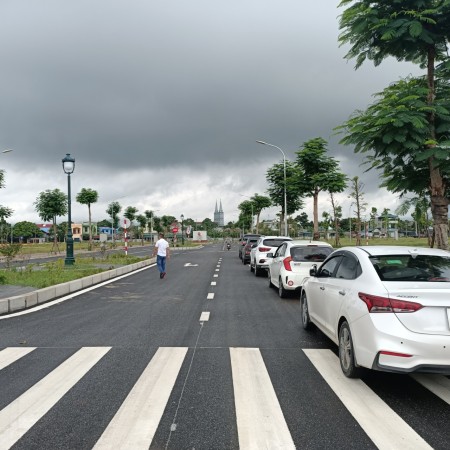 Đi đến slide 2