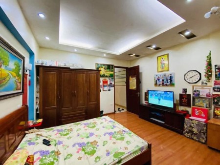 Bán nhà Trần Cung 5 tầng đúc ngõ thông tứ phía giá chỉ 4.8 tỷ, lh 0966131089