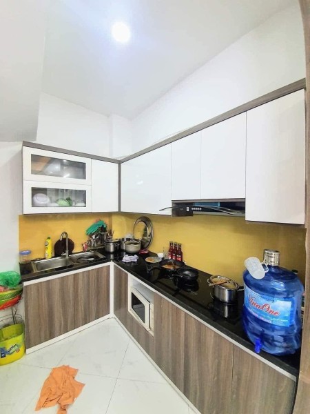 Nhà tại ngõ 9 Lương Định Của 38M2*5T*Giá chào bán 4.4 tỷ gần phố thoáng trước sau