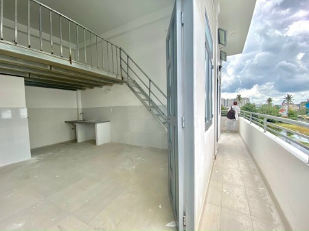 Khai trương phòng ao cấp rộng 40m2 gác 2m mới xây 100%, cửa sổ ban công riêng ngay ngã Tư Ga