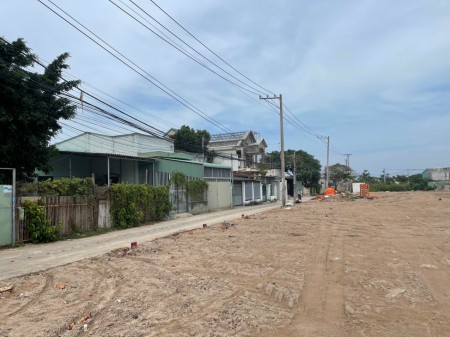 Bán đất nền nghỉ dưỡng phố biển Bà Rịa Vũng Tàu, chỉ 2km đến bãi biển, 130m2 giá chỉ 2,x tỷ