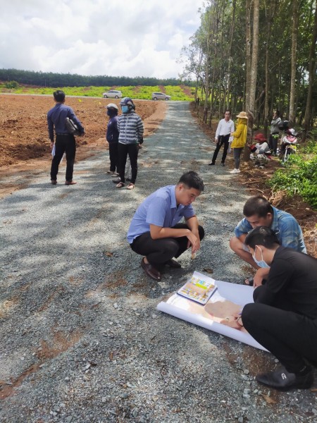 Bán đất sào giá rẻ bao tách so lên thổ cư thoải mái liên hệ 0822405111