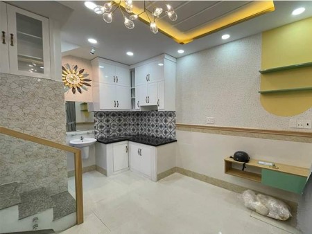 Bán nhà Quận Gò Vấp, đẹp mê ly DTSD 30m² x 4 tầng chỉ có 2 tỷ đồng
