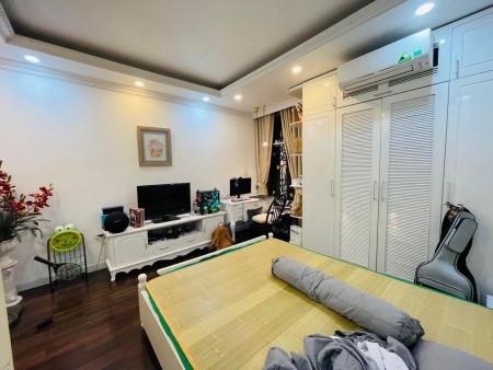 Bán nhà cực hiếm gần ô tô 35m Xuân Đỉnh, vào ở được ngay, giá 4.5 tỷ