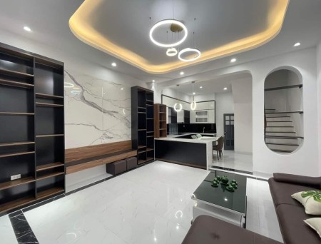 Chính chủ bán nhà Chùa Láng ngõ Ô tô 40m 5 tầng MT 5m giá 6.6 tỷ
