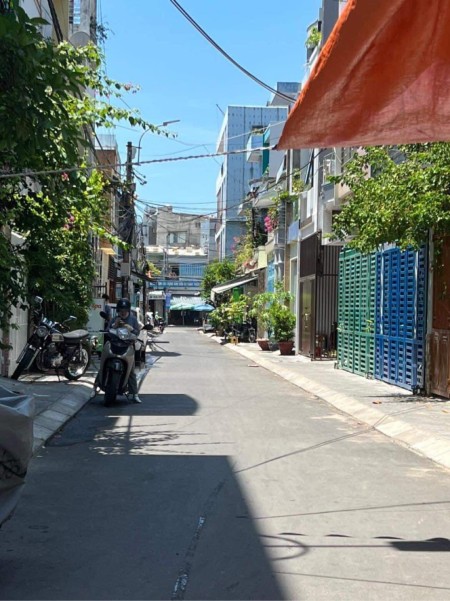 Nhà đẹp mới xây trung tâm Phú Nhuận gần khu Phan Xích Long nhỉnh giá 3 tỷ