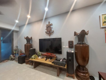 Bán Gấp Nhà Âu Cơ Kinh doanh Ô tô diện tích 70m2 5 Tầng MT 6.5m giá 6 tỷ
