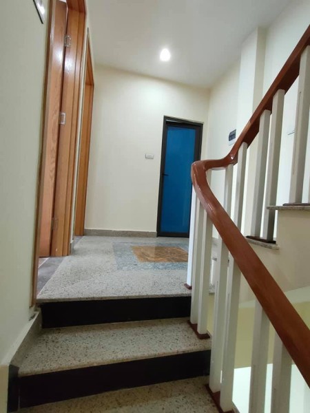 Bán nhà mới tinh thiết kế hiện đại sang trọng, ô tô tránh cách 70m2, giá tốt