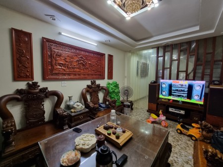 Bán nhà Võ Chí Công cực Vip Lô góc Kinh doanh Ô tô DT 60m 5 Tầng MT 4.6m nhỉnh 6 tỷ.