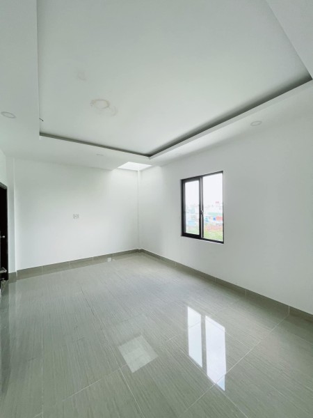 Nhà phố ngay Trạm Y Tế Xã Hưng Long, Bình Chánh nhà sẵn diện tích 88m2