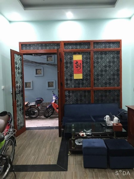 Bán nhà đẹp diện tích 41m2 5tầng 4tỷ ngõ ôtô gần trung tâm Cầu Giấy