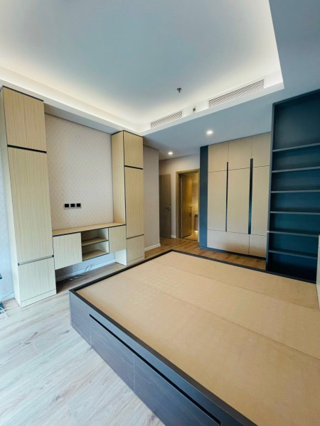 Bán căn hộ 3 phòng ngủ Sarina dtsd 90.5m2, giá chỉ có 9.9 tỷ, sổ sẵn