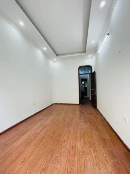 Bán nhà Thái Hà, vị trí bậc nhất Hà Thành, diện tích 38m2, giá 7.5 tỉ