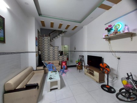 Bán nhà mặt tiền xe hơi 3 tầng, dtsd 64m2, Phú Định, Quận 8 giá 5.95 tỷ