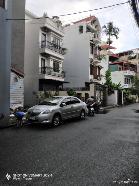 Bán Nhà, Cổ Linh, 35m, G63 đỗ cửa, giá 5 tỷ tiện ích xung quanh đầy đủ