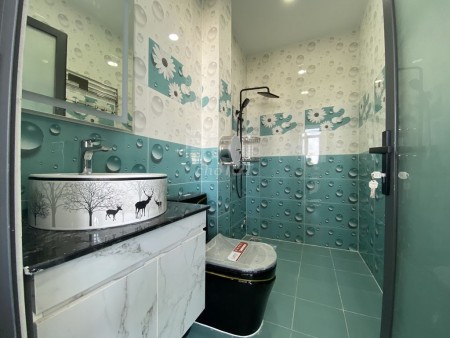 Nhà phố KĐT Five Star Bình Chánh, nhận nhà mới, có nội thất theo yêu cầu