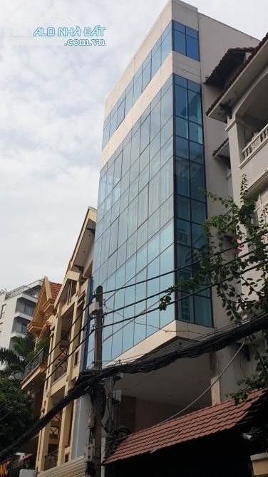 Bán toà văn phòng gần Sân Bay P4 Tân Bình diện tích 6.5x25m hầm 6 lầu 50 tỷ