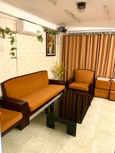 Bán gấp nhà 6 tầng, 53m2, hẻm hơn 4m, trung tâm Quận 10.
