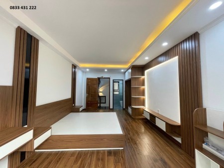 Bán nhà 5 Tầng Phố Bạch Mai, ngõ rộng, thẳng, 1 ngoặt tới nhà, giá 4,25tỷ