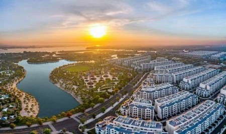 Kẹt tiền kinh doanh nên cần bán gấp nhà phố Vinhome Quận 9 dt 144m2 giá 25 tỷ bao hết