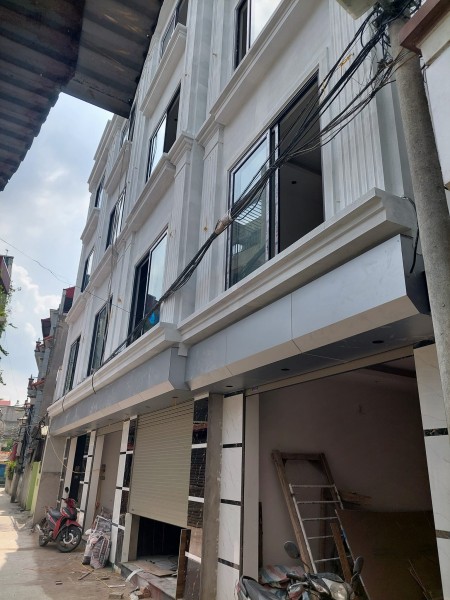 Bán nhà Nguyễn Văn Linh, vào ở ngay, tiện ích đầy đủ, giá tốt đầu tư