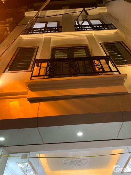 Bán nhà phố Đội Cấn diện tích sử dụng 56m2 giá 6 tỷ 1, lh 0819851848