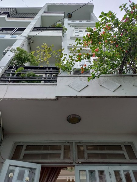 Vị trí nhà đẹp chưa qua đầu tư, nhỉnh 5 tỷ, thông số đẹp xe tải đỗ cửa, Dương Thị Mười, Quận 12