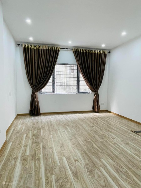 Bán nhà Đường Láng 60m2 x 4 tầng MT 4,2m, 6,6 tỷ Gần phố nhà đẹp ở luôn LH 0948.951.345