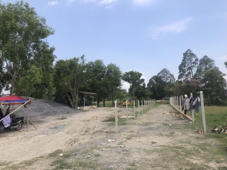 Chính chủ bán diện tích 1000m2 đất CLN vuông vức lh 0926203187