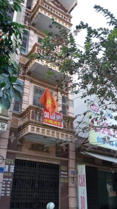 Cho thuê nhà phố Quang Trung diện tích 80m2 khu sầm uất, xe ra vào