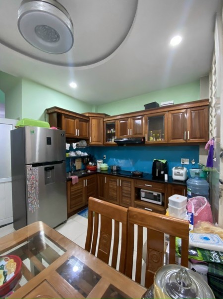 Bán nhà 1 trệt 1 lầu hẻm Trường Sa P15 Bình Thạnh