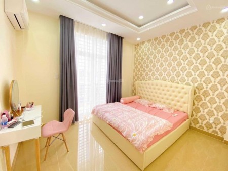 Bán nhà mặt tiền Lạc Long Quân, P.5 Quận 11 đường trước nhà 30m