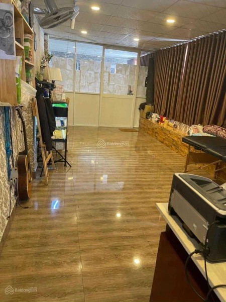 Nhà góc 2 mặt tiền kinh doanh Huỳnh Văn Nghệ, cho thuê 10 triệu/tháng
