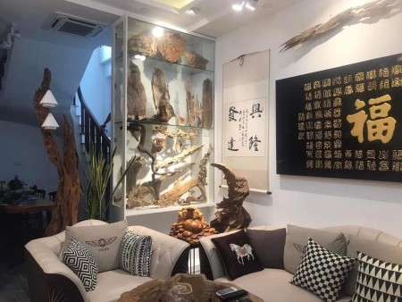 Cần bán nhà Phố Trạm, Long Biên diện tích sử dụng 38m2, 5 tầng, 3.5 tỷ