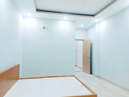 Gấp bán nhà CMT8 Quận 10 diện tích sử dụng 40m² giá chỉ nhỉnh 6 tỷ